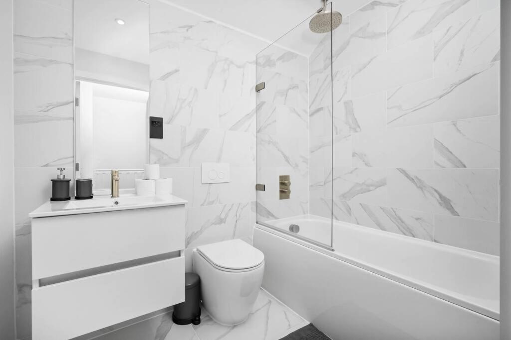 Stylish 2 Bedroom Apartment Close To Everything 伯明翰 外观 照片