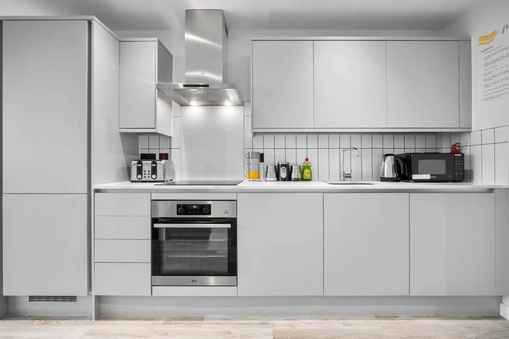 Stylish 2 Bedroom Apartment Close To Everything 伯明翰 外观 照片