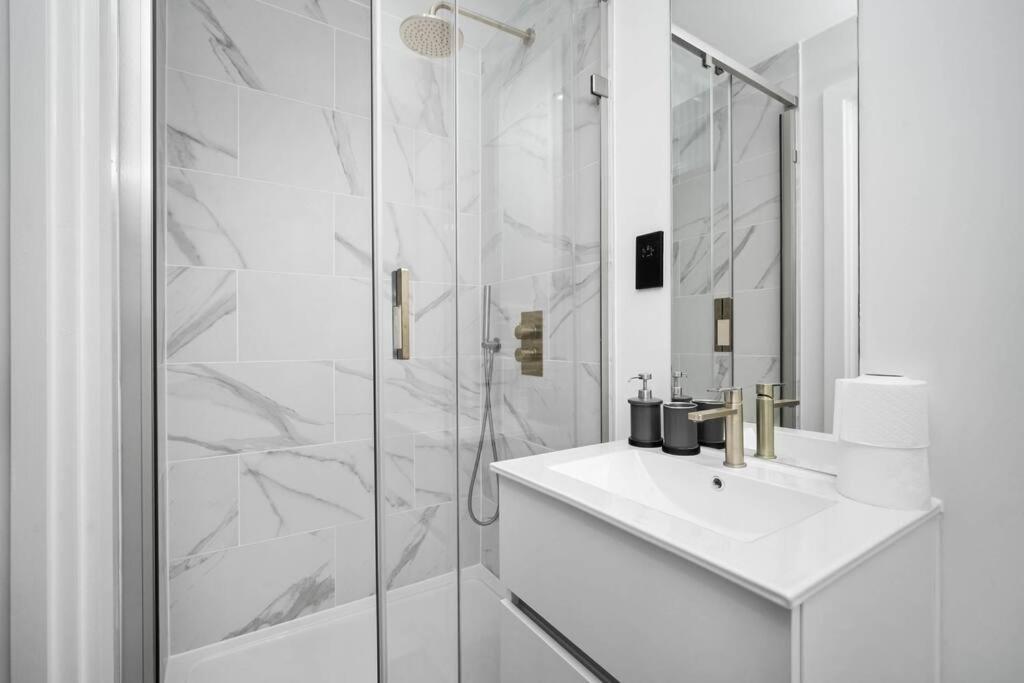 Stylish 2 Bedroom Apartment Close To Everything 伯明翰 外观 照片