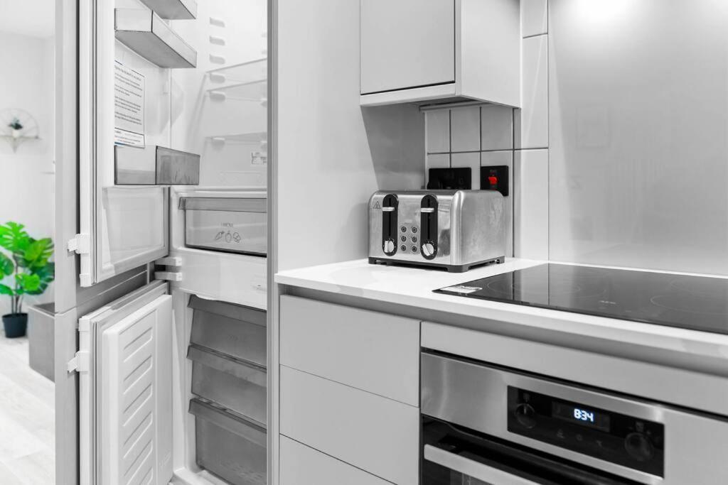 Stylish 2 Bedroom Apartment Close To Everything 伯明翰 外观 照片